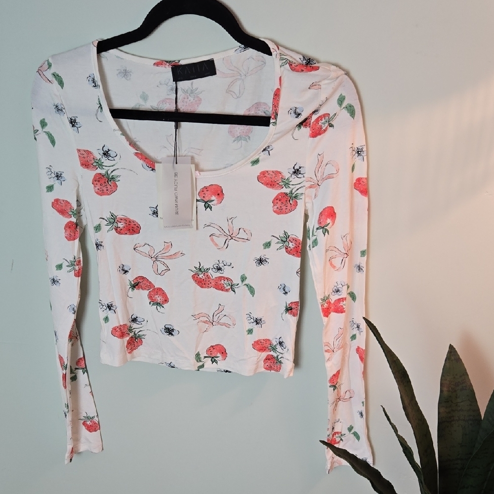 NWT Kaiia The Label Bows + Strawberry Floral Long Sleeve Top